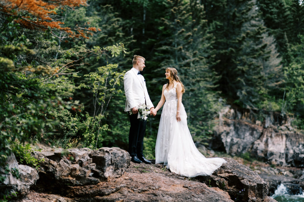 Minnesota wedding photographer