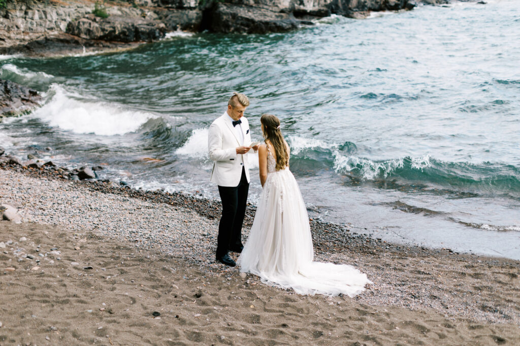 Groom reading his vows at the North Shore of Lake Superior